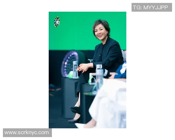 李静专访：从职业选手到电竞解说的英雄联盟成长之路回顾